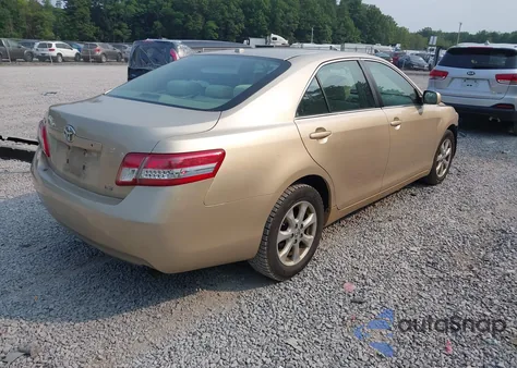 2011 Toyota Camry Le z USA, uszkodzony, nr VIN 4T1BF3EK0BU229272